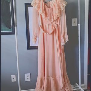 Vintage pleated peachy-🍑 dress. NWT, Small.